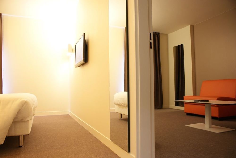 Hotel Confort La Rochelle Centre Les Minimes Rom bilde