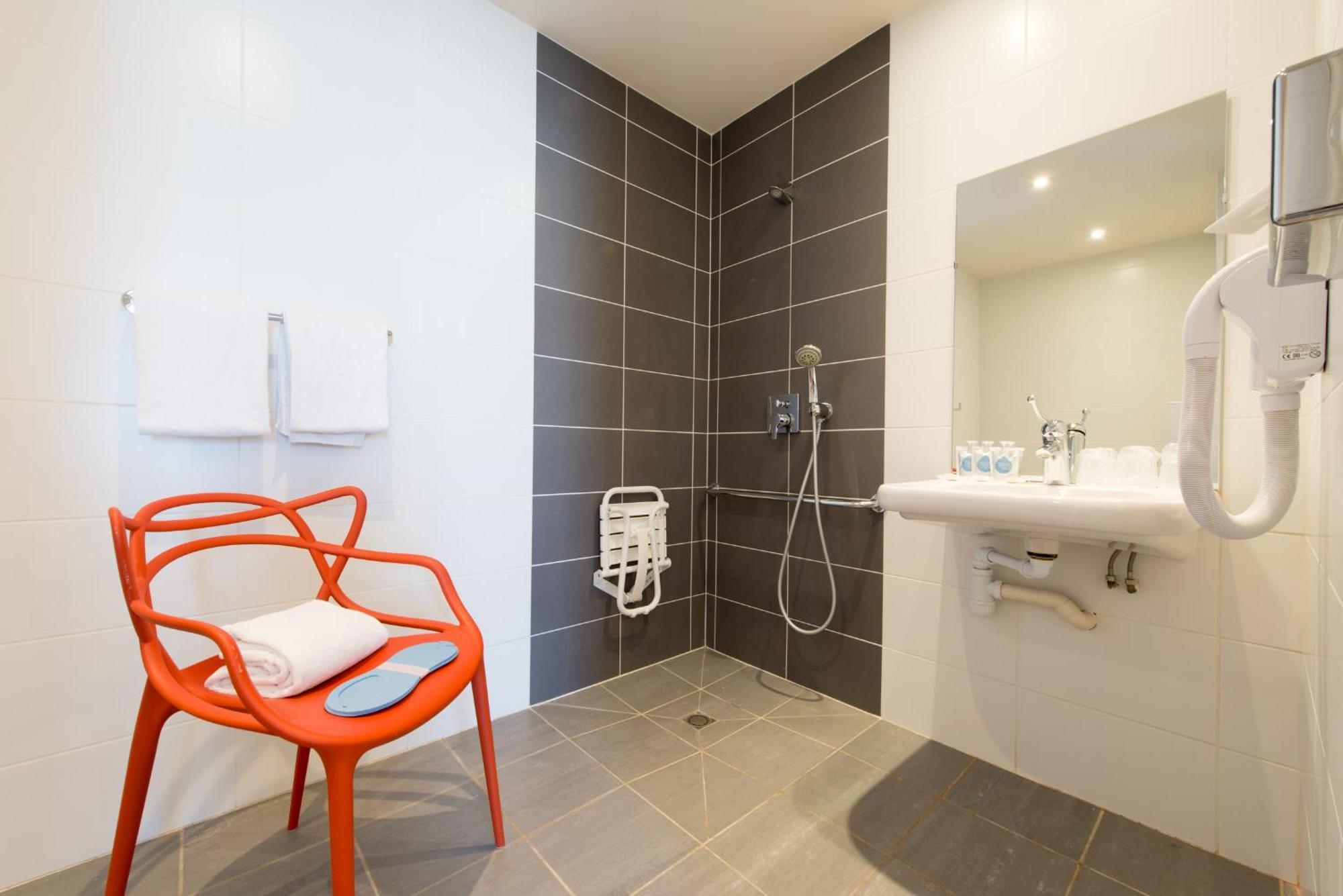 Hotel Confort La Rochelle Centre Les Minimes Eksteriør bilde